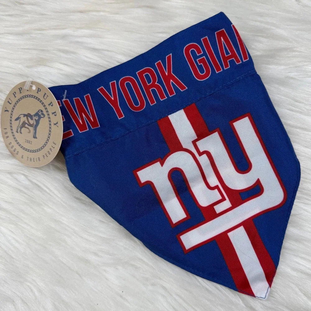 NWT Yuppy Puppy New‎ York Giants Reversible Bandana